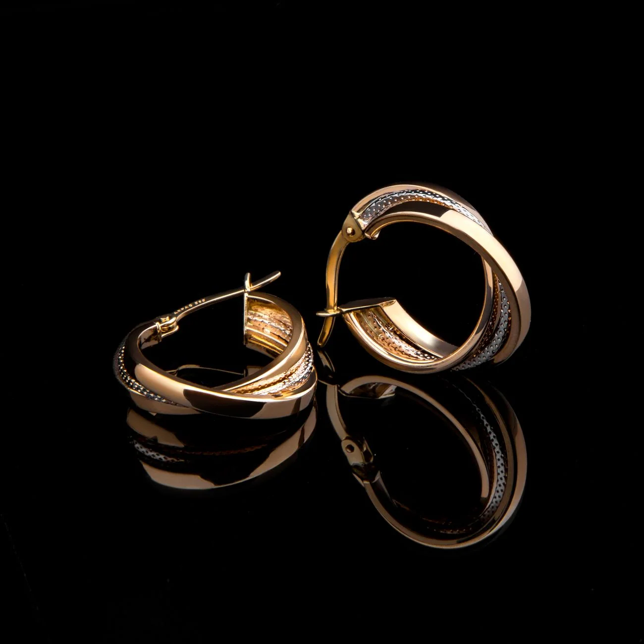 Aretes gota Roselle — en contexto